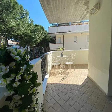 Af 633 Monte Apartament Riccione